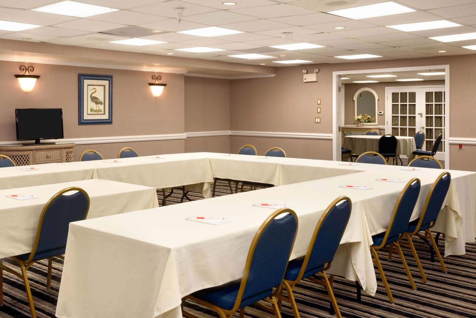 Howard Johnson Plaza By Wyndham Ocean City Oceanfront Εξωτερικό φωτογραφία