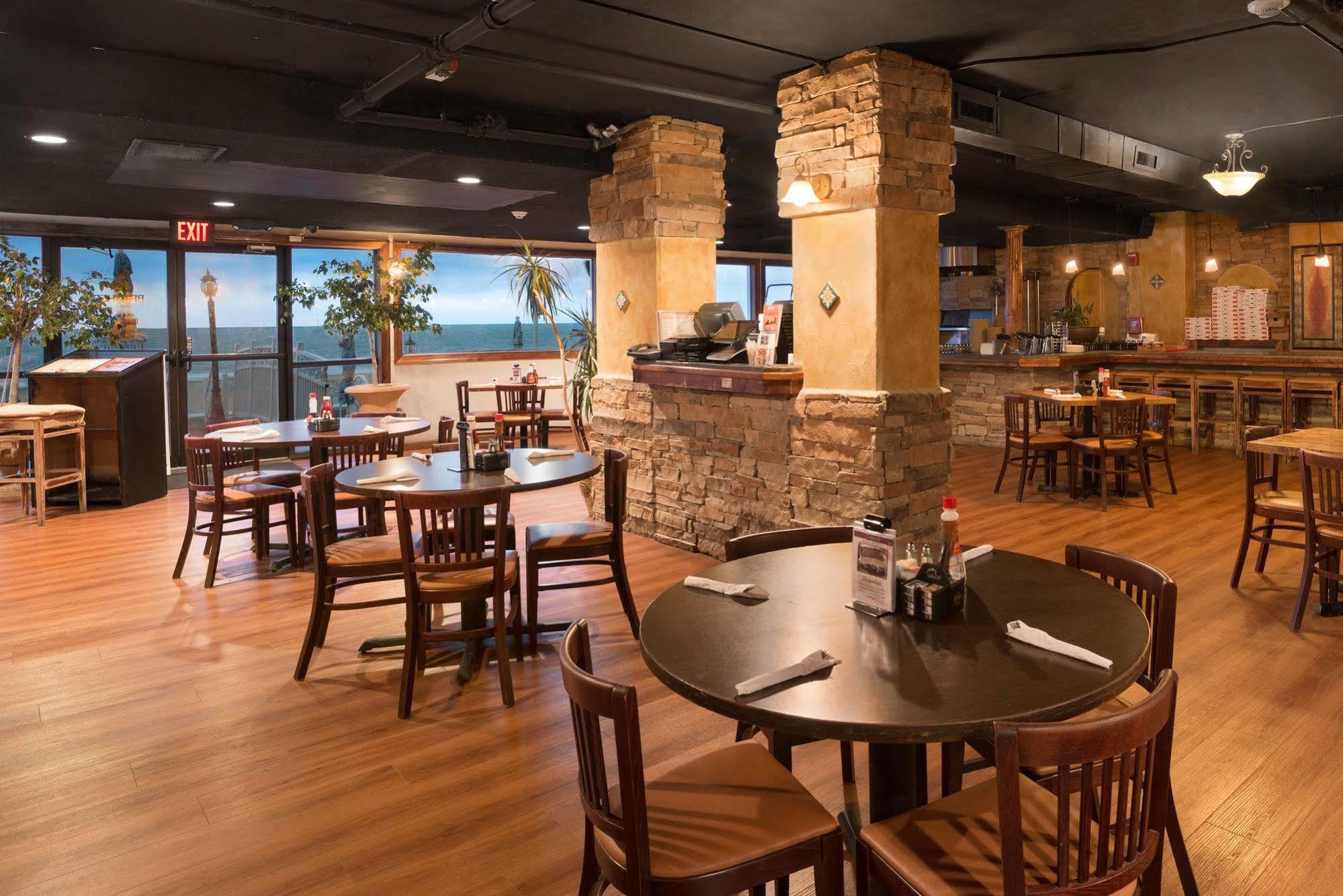 Howard Johnson Plaza By Wyndham Ocean City Oceanfront Εξωτερικό φωτογραφία